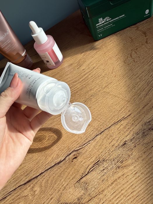 Zestaw kosmetykow koreańskich maseczki krem maska kolagenowa medicube serum