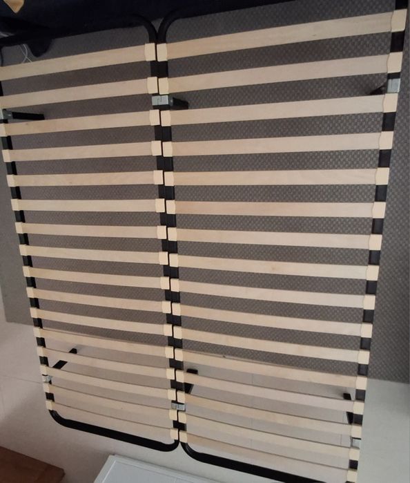 Cama estrado Krakhella 160x200