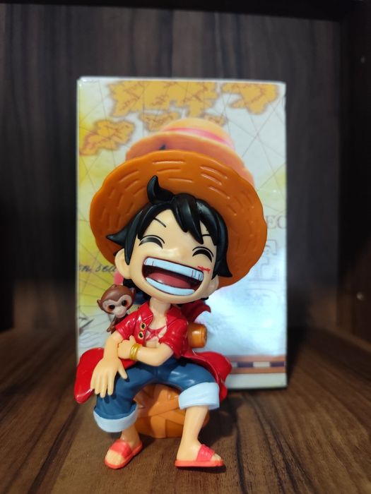 Figuras de One Piece novas com caixa