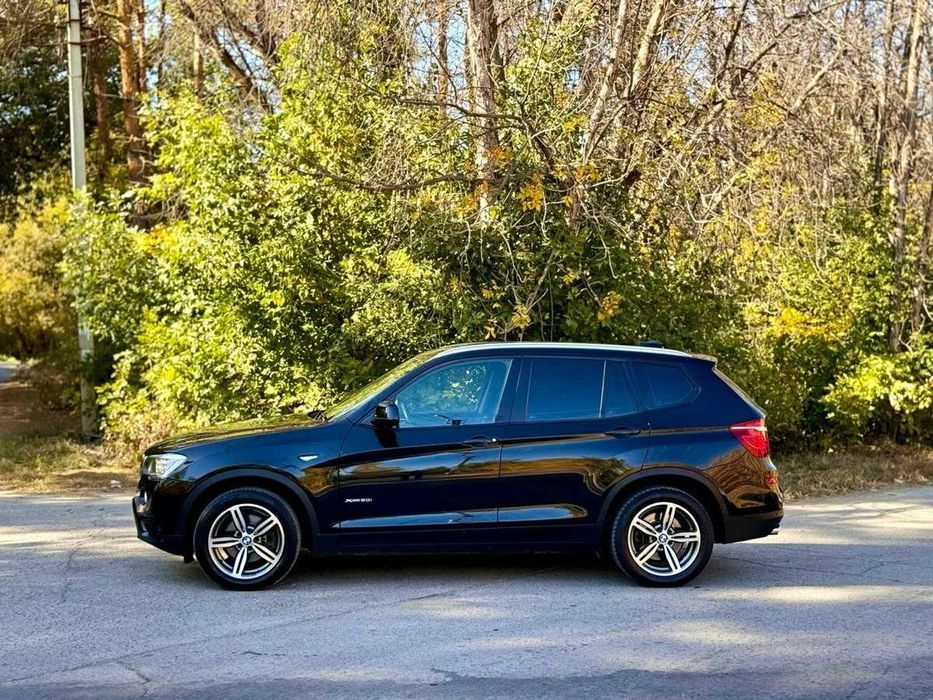 BMW X3 F25 2017 рік