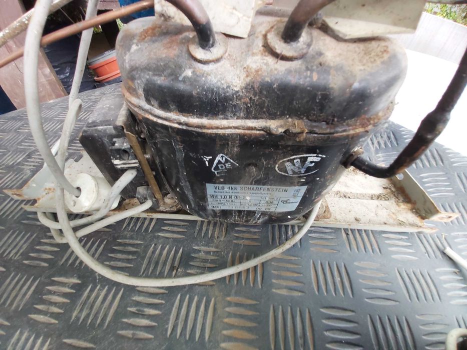 Sprężarka do lodówki wysyłka odbiór R600a , R12  Świdnica