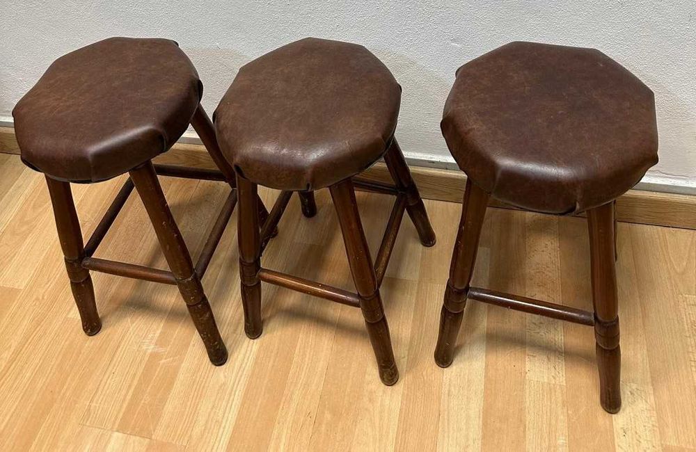 Bancos dxe cozinha em madeira maciça