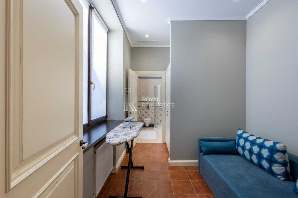 Оренда Будинку Романків 6-к 550м2 КМ Сонячна долина Генератор Камін