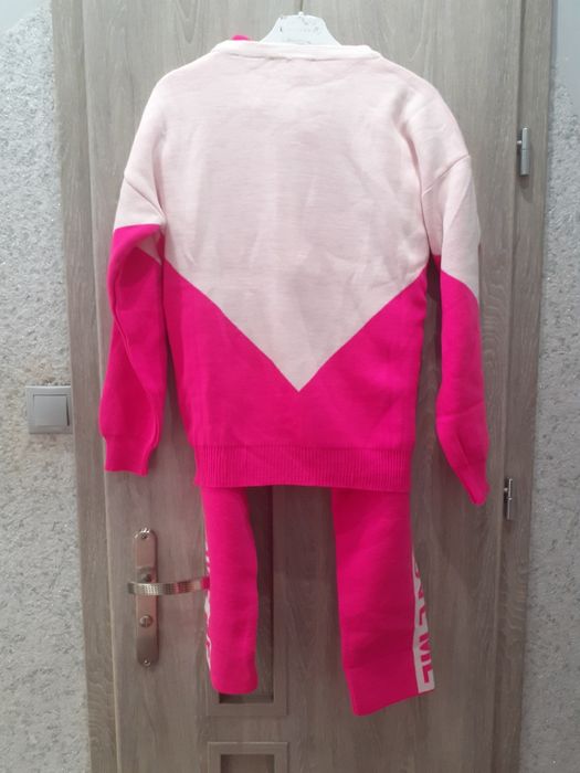 Komplet dresowy dzianinowy