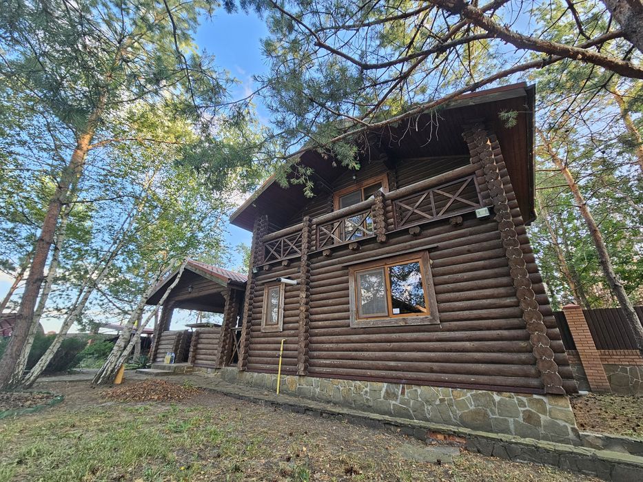 Будинок зі зрубу+гостьовий будинок,15 соток