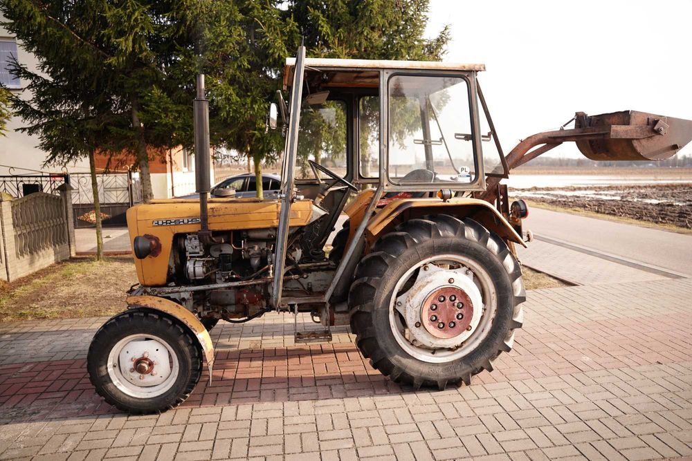 Ciągnik Ursus C330