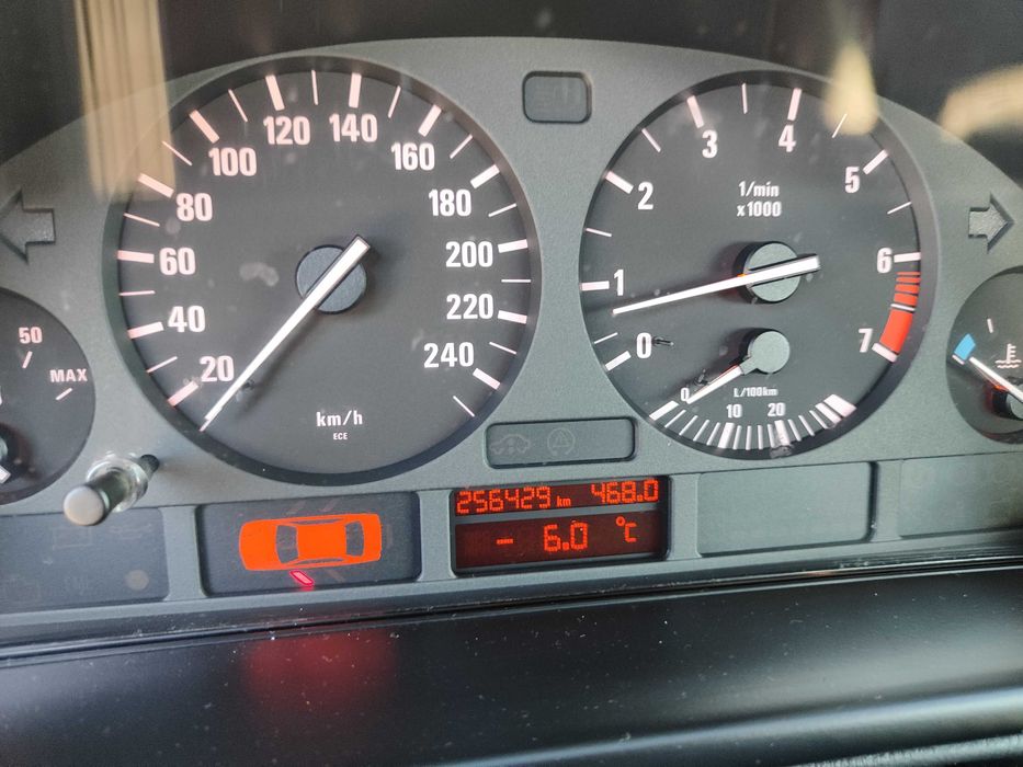 Sprzedam BMW E39 523i