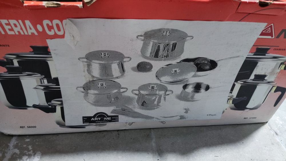 Conjunto de Tachos em Inox 8 Peças