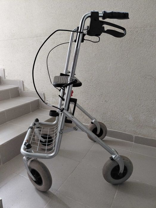 пропоную Інвалідні ходунки