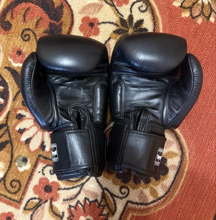 Боксерські рукавиці Twins