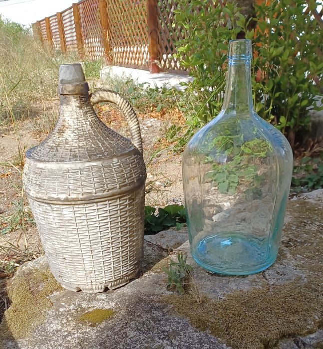 Lote de 2 garrafões de vidro