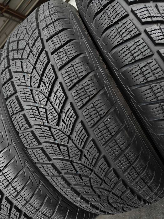 R17 225 60 зимові шини Goodyear Ultra Grip Ice SUV чудовий стан агресивні арктичні