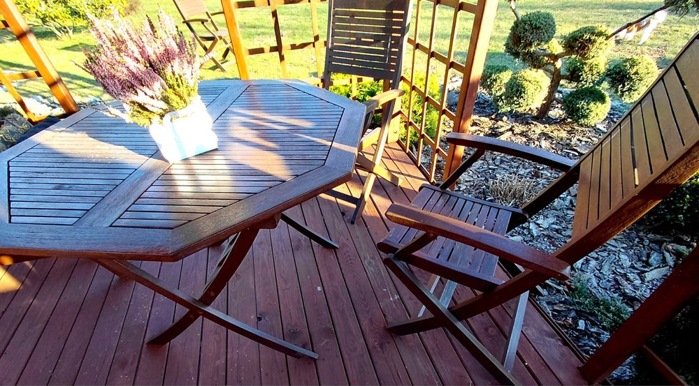 Drewniany zestaw ogrodowy