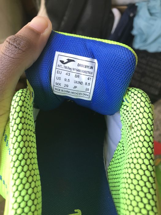 chuteiras/Botas de futsal profissional