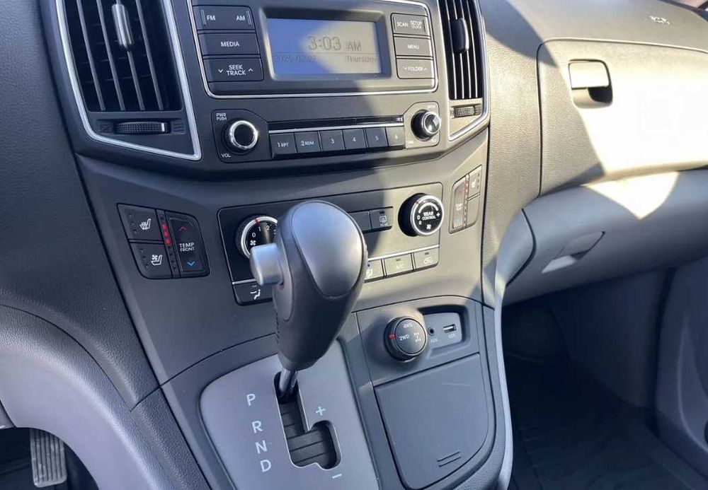 Hyundai Grand Starex  2020