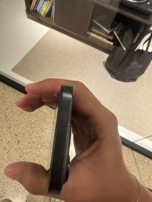 iPhone 15 Pro 128 GB — Danificado por água — Para peças