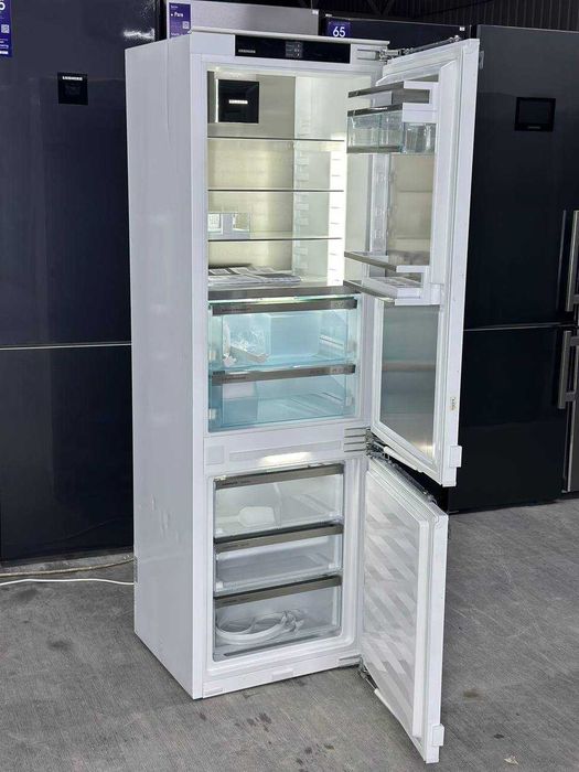 Вбудований НОВИЙ холодильник LIEBHERR, топова комплектація.