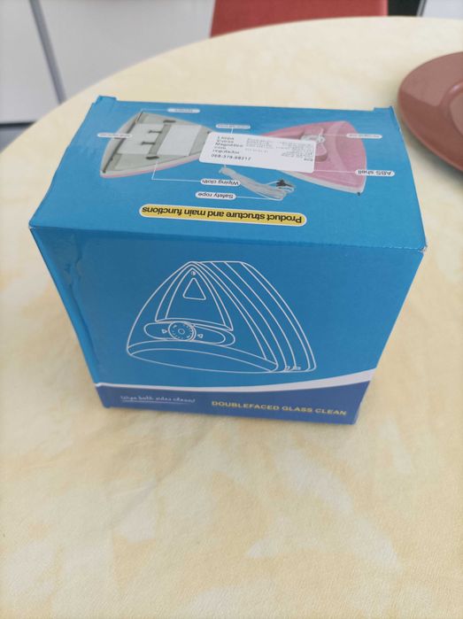 Limpa vidros magnético com regulador