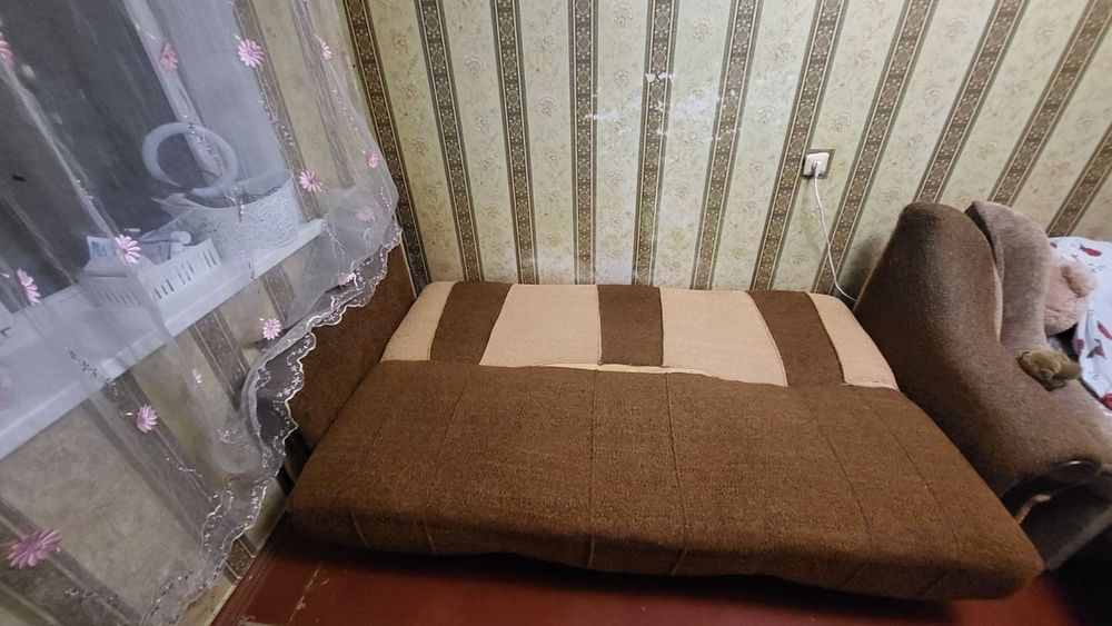 Окрема кімната для дівчини БЕЗ ХАЗЯЙКИ на Київській
