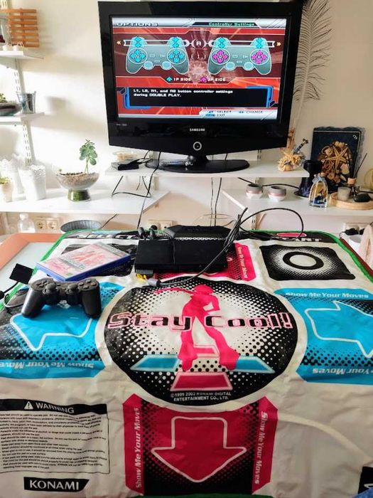 Pack PlayStation 2 jogo Dancing Stage SuperNova 2 + palco de dança