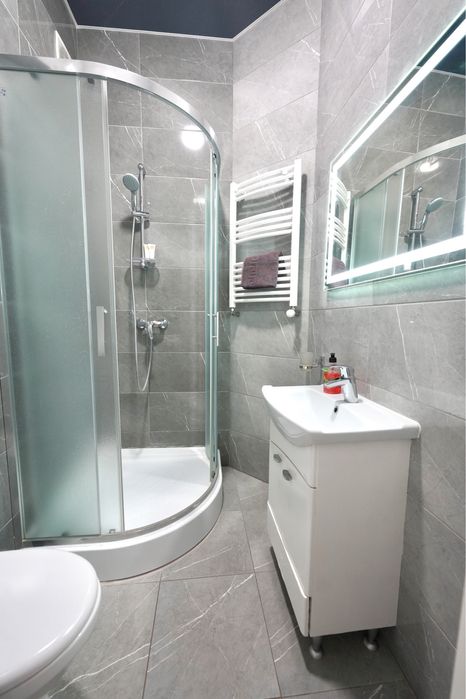 Нова сучасна квартира біля Оперного Театру