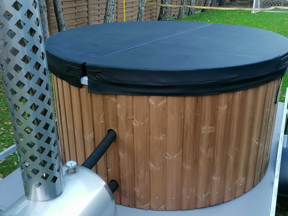 Mobilne jacuzzi gorąca  bania balia ogrodowa podświetlenie LED wynajem