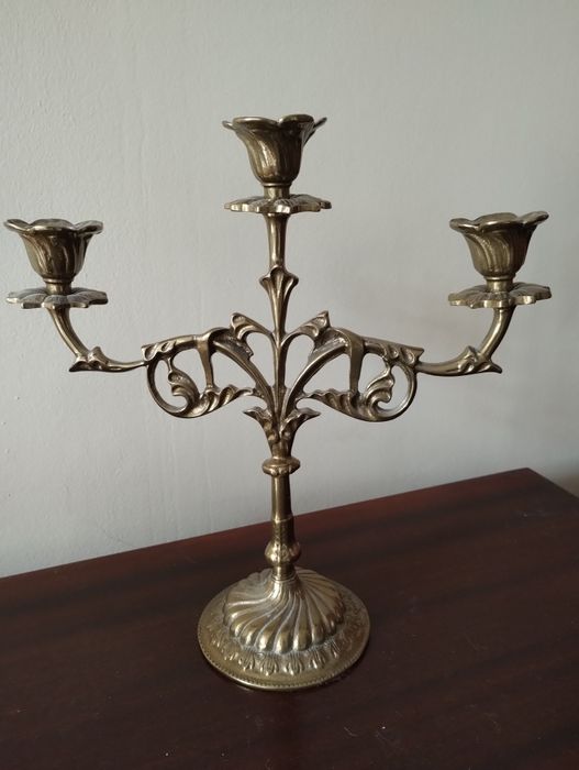 Świecznik mosiężny roślinne wzory