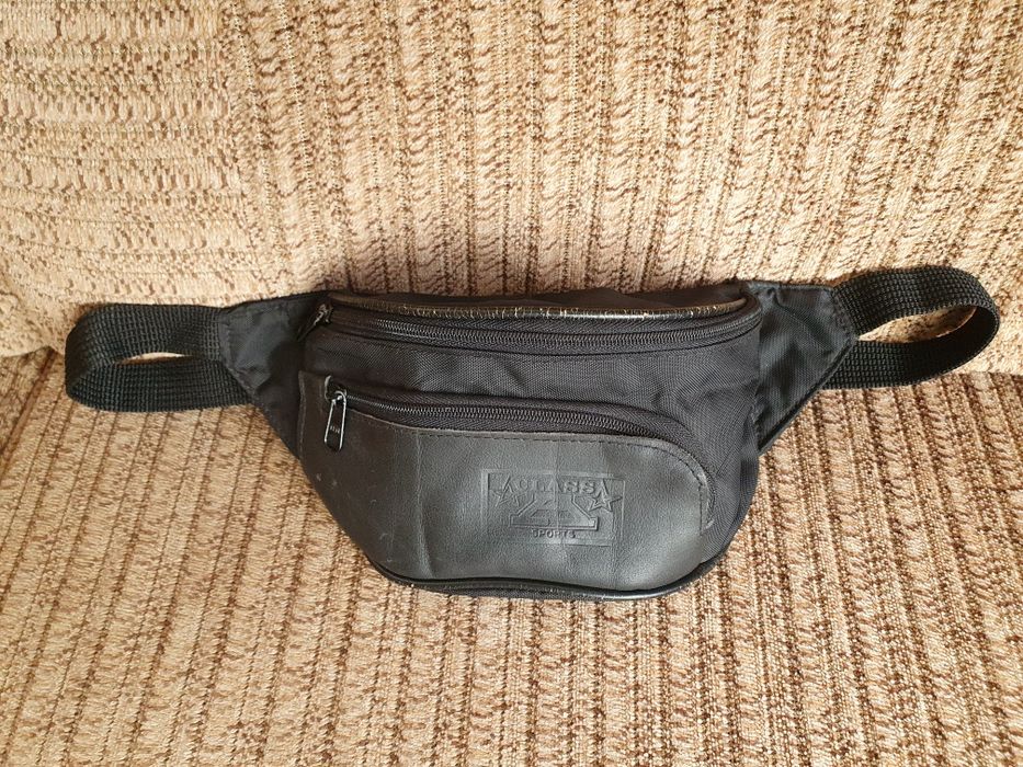 Бананка(сумка на пояс,поясная сумка)натуральная кожа 3 отдела Германия