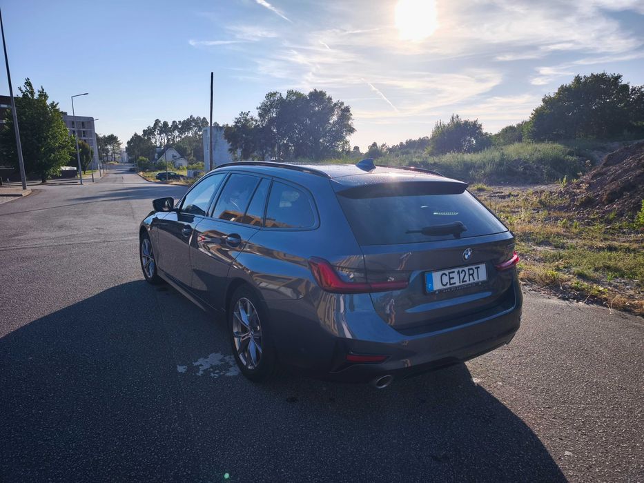 BMW 330e Sportline 10/2021 | Apenas 36 000 km em modo elétrico