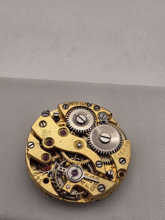 Werk Eterna kaliber 360