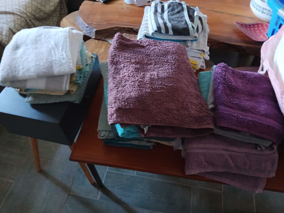 Vende-se todo em casa !