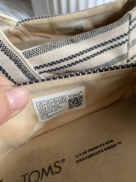 Toms 37 biało-czarne espadryle