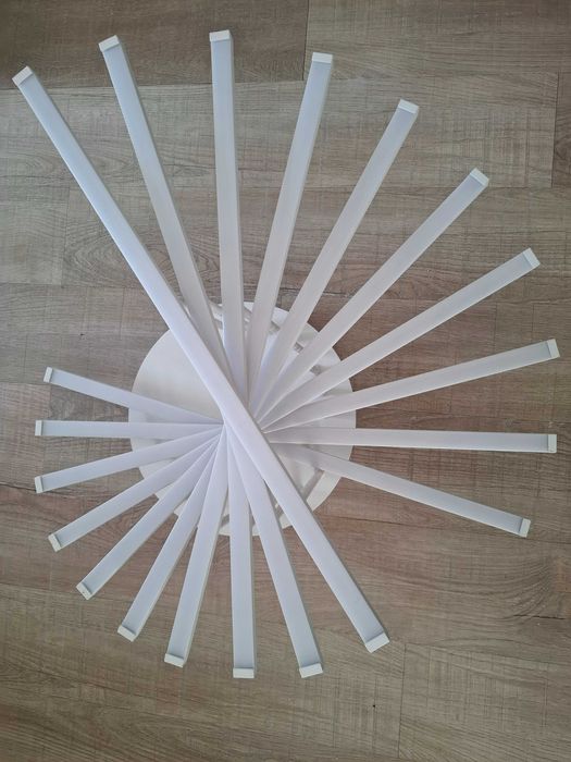 Candeeiro led moderno AEG
