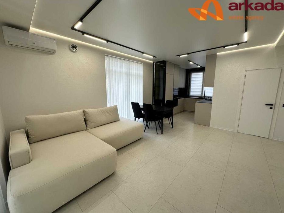 Продам готовий будинок з ремонтом в Крихівцях. До центру 7 хвилин.