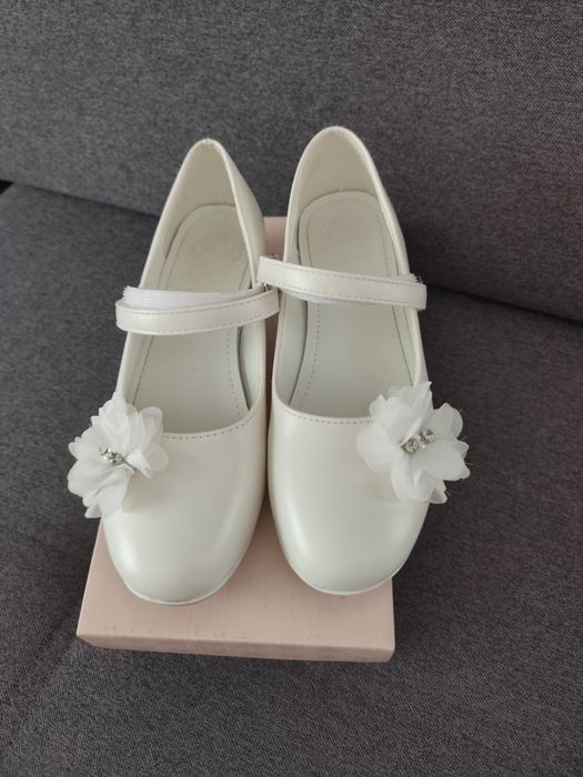 Baletki białe, buty komunijne 35
