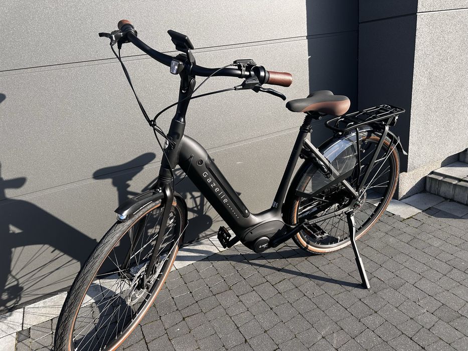 rower elektryczny gazelle arroyo c8 hmb elite