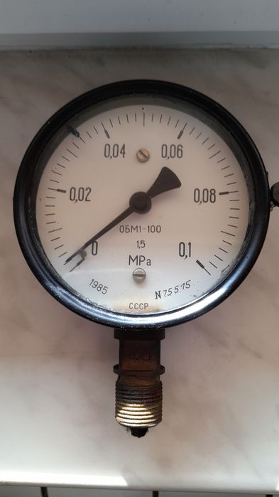 Manometr do centralnego ogrzewaania,  średnica 10 cm