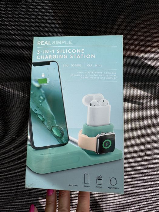 Silikonowa stacja ładująca iPhone