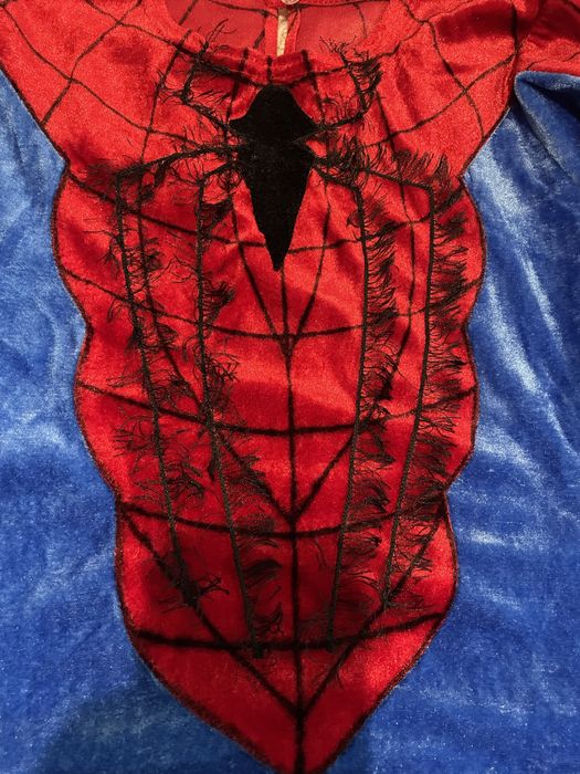 Костюм чоловік-павук,б/в,зріст 134 см