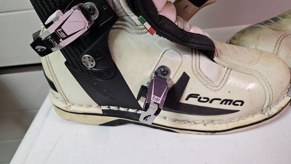Buty Cross  Forma  45 zapraszam