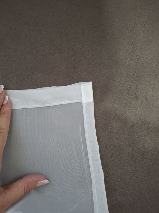 Продам тюль білу! Розмір 2.90м.ширина тканини, висота 2.50