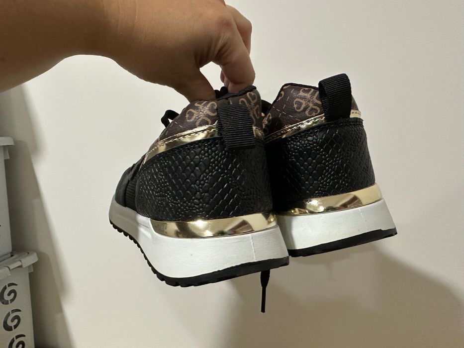 Sapatilhas Preto / Castanho / Dourado Novas 39