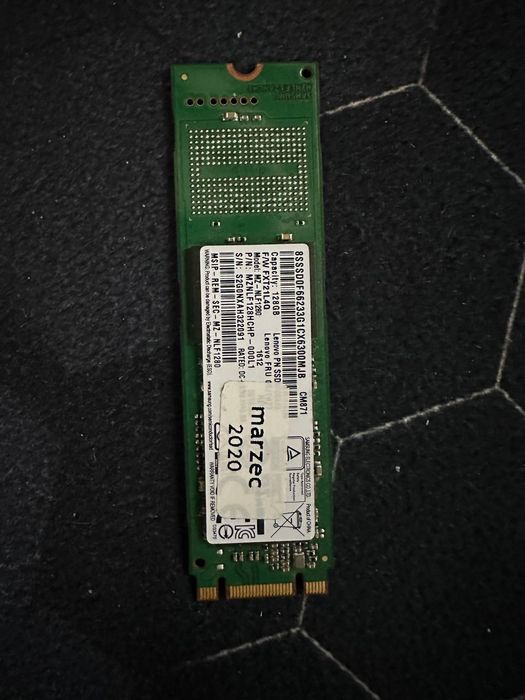 SSD - накопитель