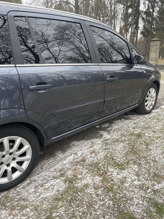 Продам Opel ZAFIRA B