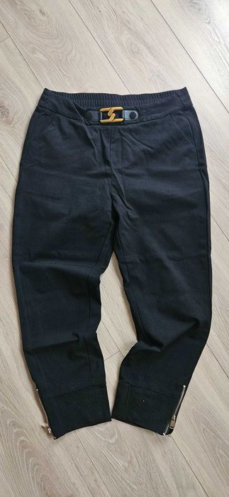 Spodnie legginsy roz. 44 uciągliwe z ozdobnym paskiem