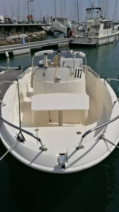 Barco muito bom a navegar