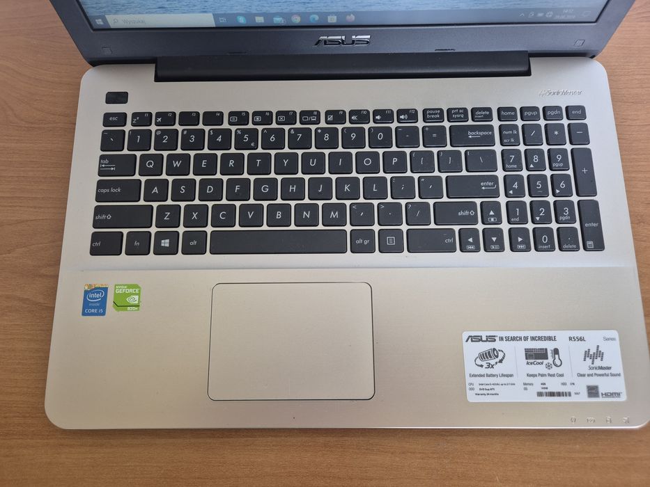 Laptop ASUS R556L I5-4210U GeForce 820M 4GB RAM 1TB HDD
