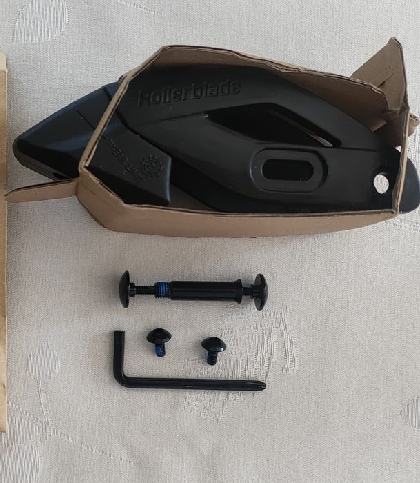 Hamulec Rollerblade Apex 3WD z gumą i śrubami -now, kompletny
