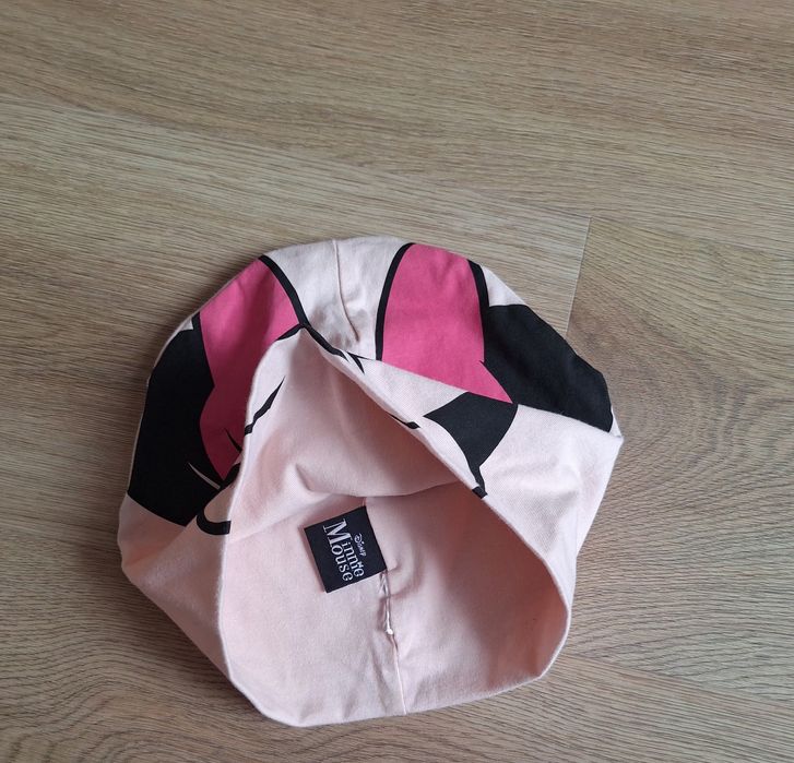 Czapka przejściowa monnie mouse obw 54 cm