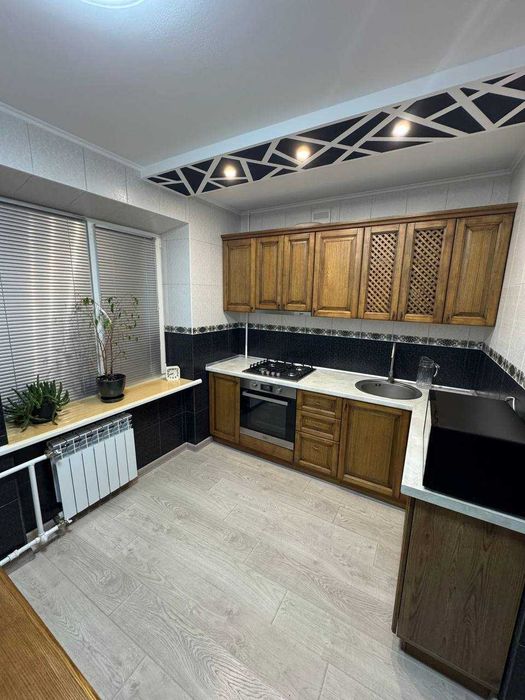 Продам 2 кімнатну квартиру 52.65 кв Бородинський з ремонтом